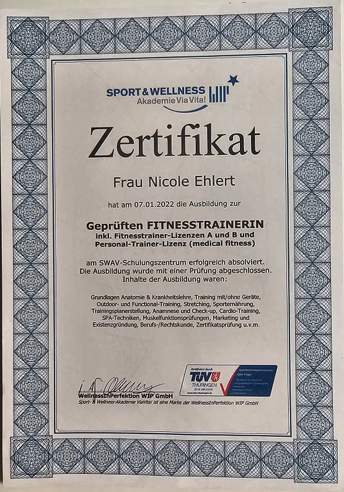Zertifikat: Geprüfte Fitnesstrainerin A/B & Personal Trainerin